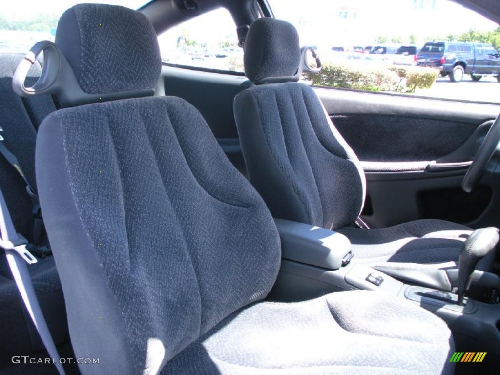 2003 Cavalier LS Sport Coupe - Olympic White / Graphite Gray photo #15