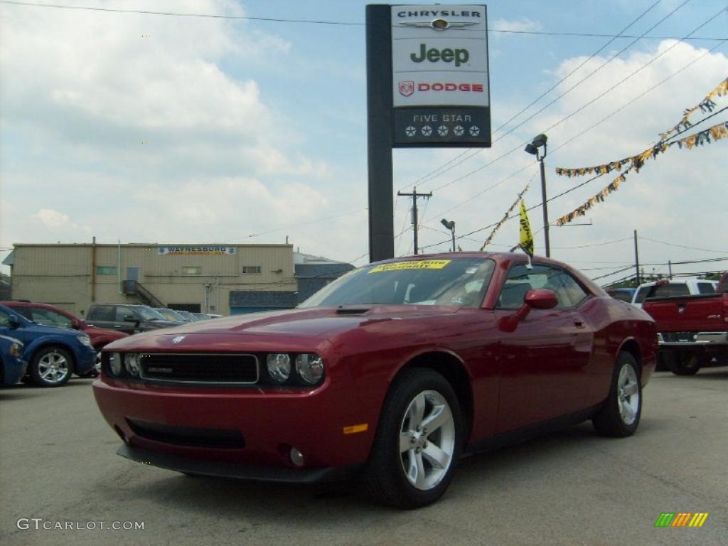 2009 Challenger SE - Inferno Red Crystal Pearl Coat / Dark Slate Gray photo #1