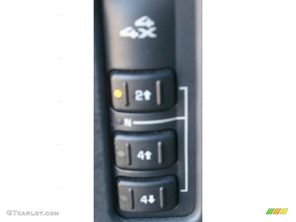 2003 Silverado 2500HD LS Extended Cab 4x4 - Light Pewter Metallic / Medium Gray photo #8