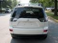 Diamond White Pearl - Outlander LS 4WD Photo No. 3