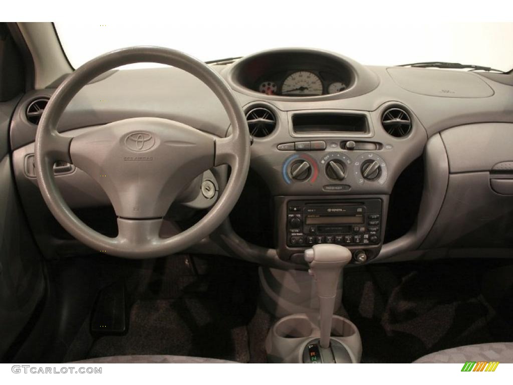 2001 ECHO Sedan - Electric Green / Shadow Gray photo #19