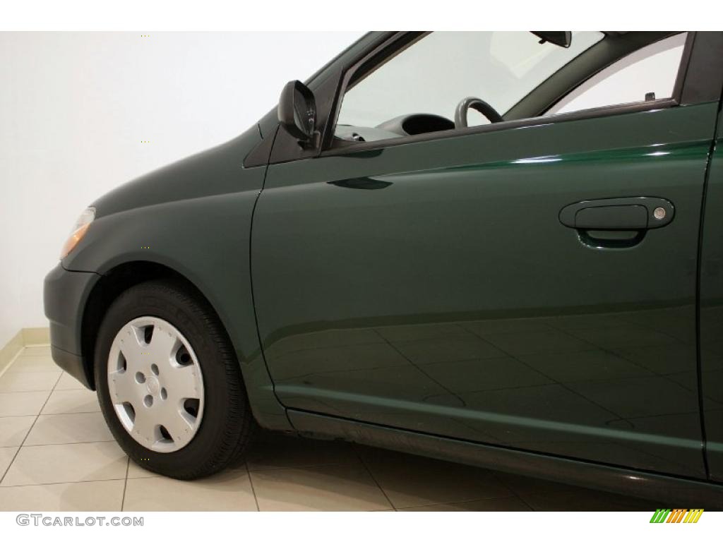 2001 ECHO Sedan - Electric Green / Shadow Gray photo #22