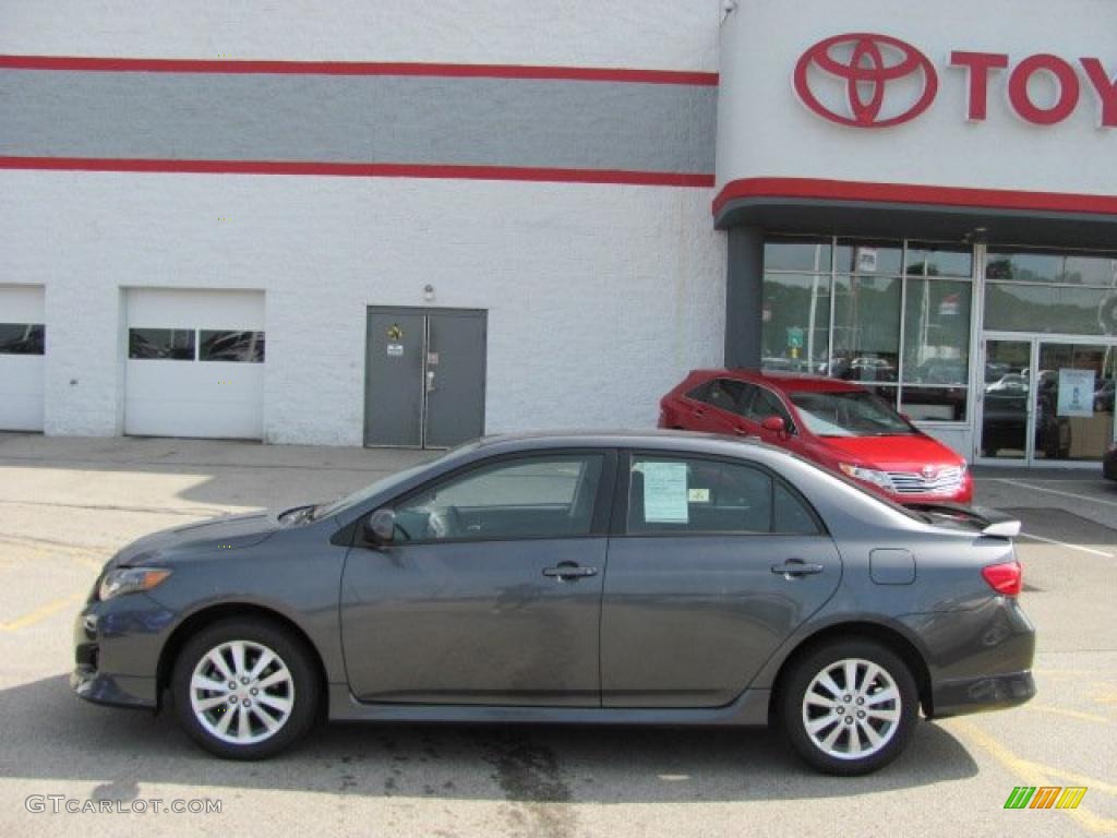 2010 Corolla S - Magnetic Gray Metallic / Dark Charcoal photo #2