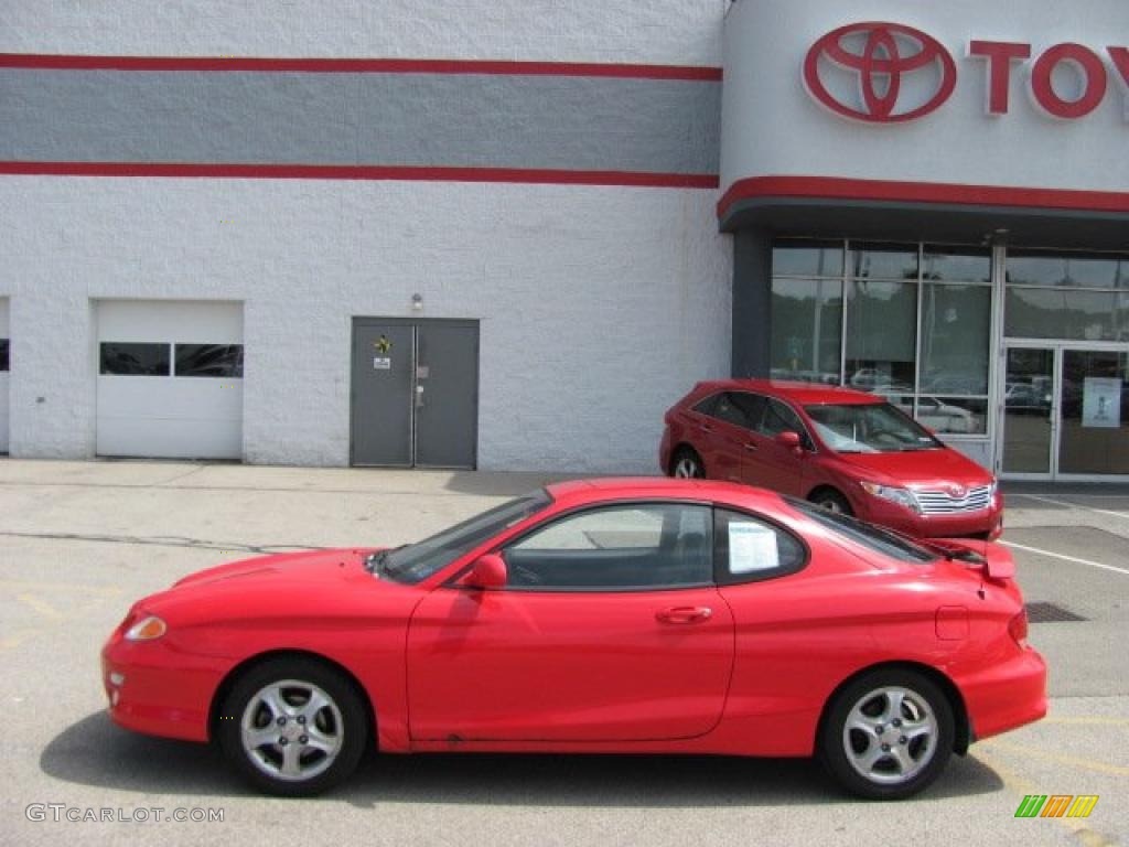 2001 Tiburon  - Cardinal Red / Black/Gray photo #2