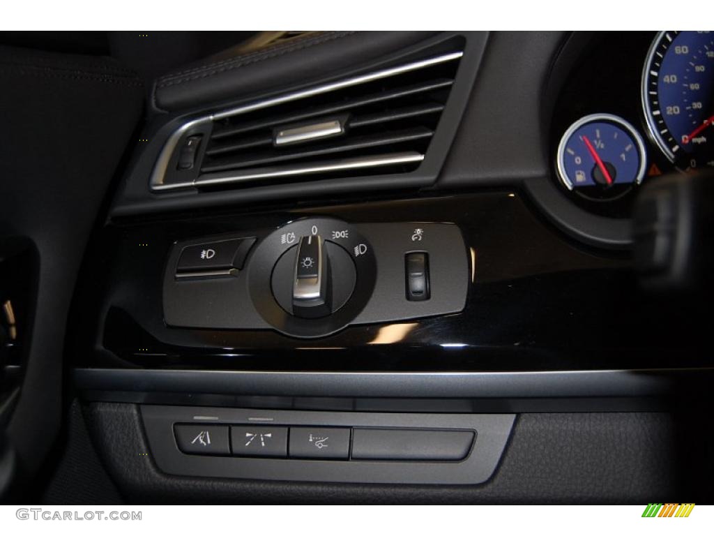 2011 BMW 7 Series Alpina B7 LWB Controls Photo #31877670