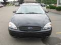 Black - Taurus SE Sedan Photo No. 9
