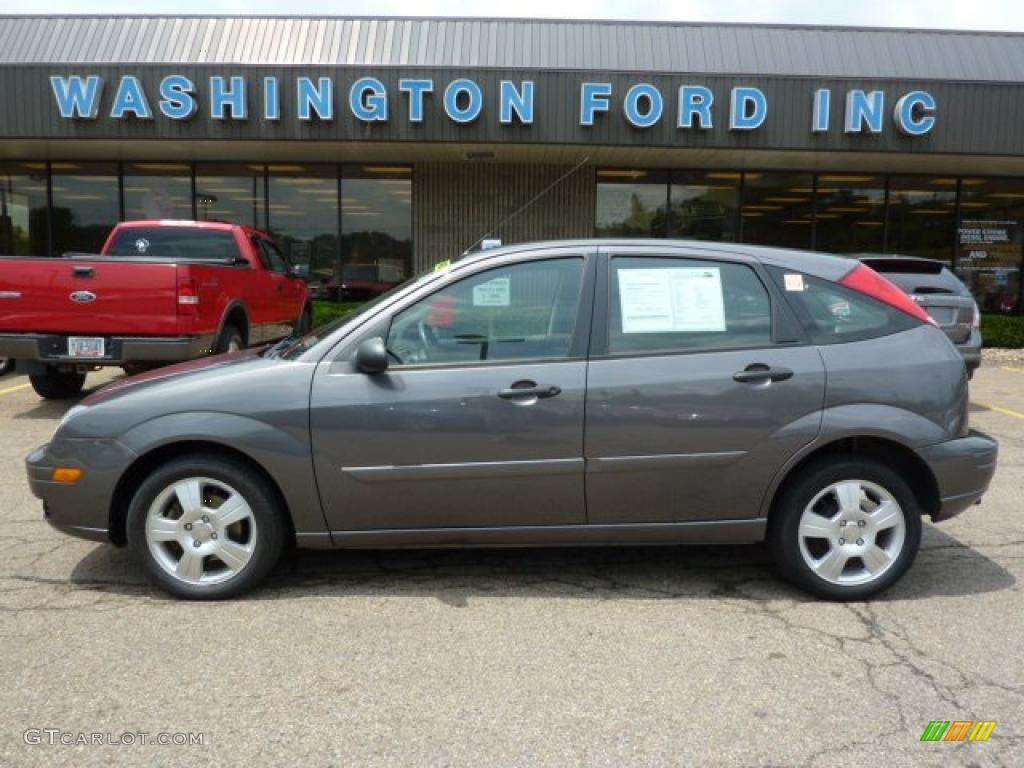 2007 Focus ZX5 SES Hatchback - Liquid Grey Metallic / Charcoal/Light Flint photo #1