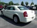 Cool Vanilla White - 300 Touring Photo No. 2