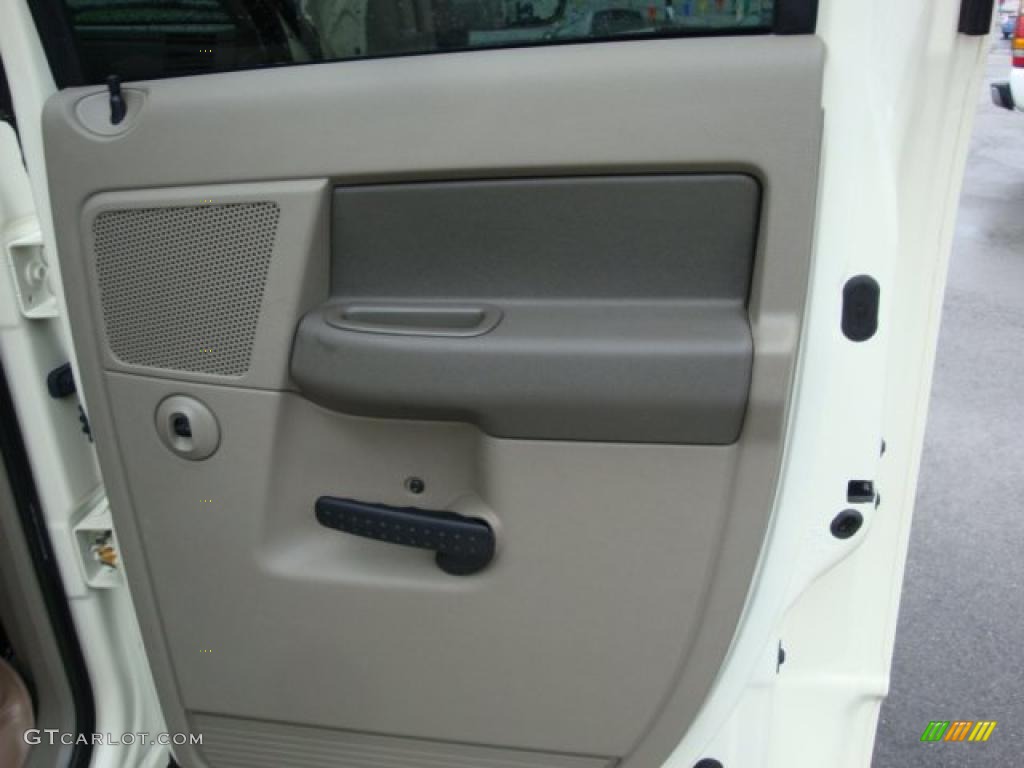 2007 Ram 1500 Big Horn Edition Quad Cab 4x4 - Cool Vanilla / Khaki Beige photo #17
