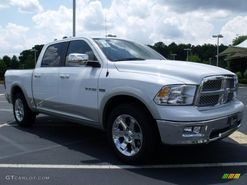 2010 Ram 1500 Laramie Crew Cab - Stone White / Light Pebble Beige/Bark Brown photo #4