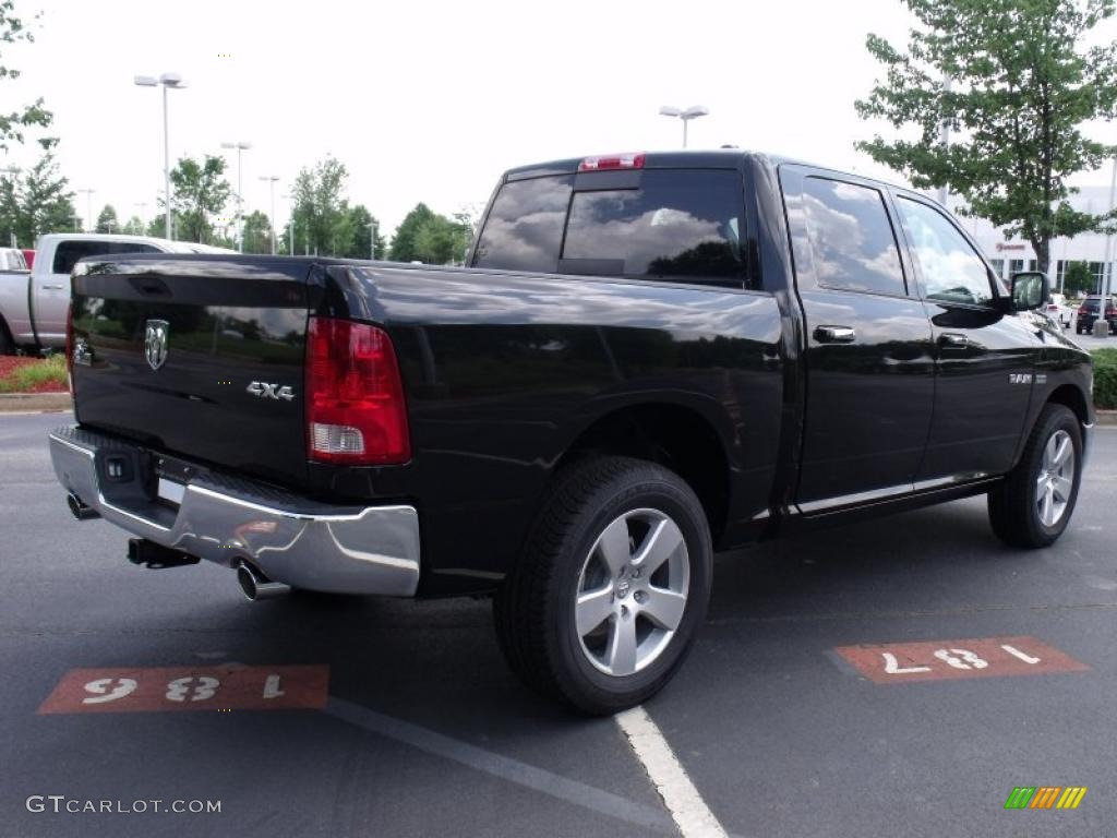 2010 Ram 1500 Big Horn Crew Cab 4x4 - Brilliant Black Crystal Pearl / Dark Slate/Medium Graystone photo #3