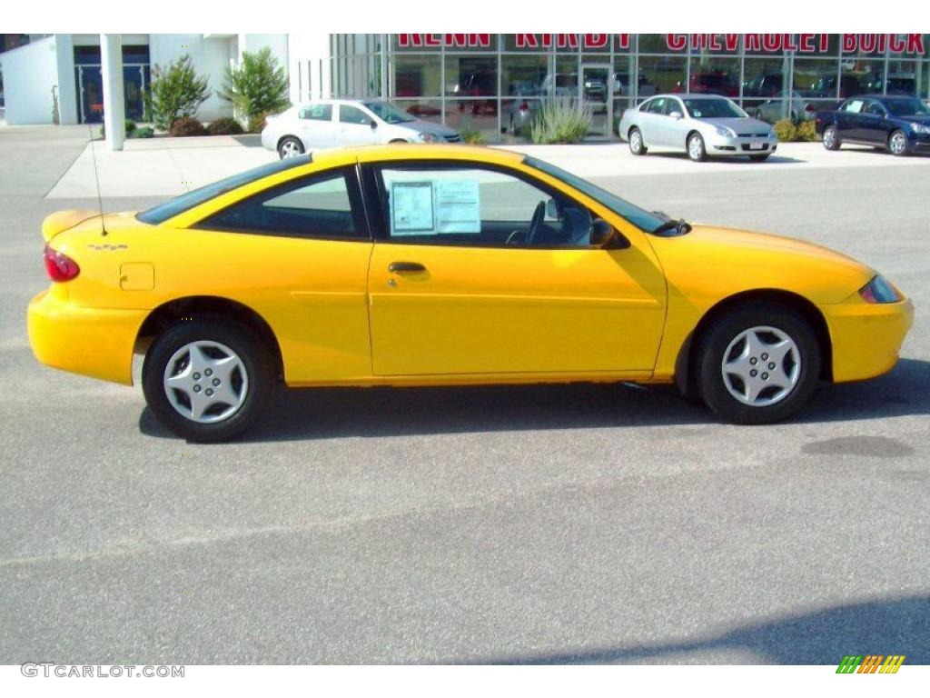 2003 Cavalier Coupe - Yellow / Graphite Gray photo #3