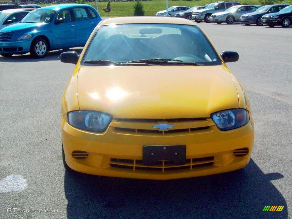 2003 Cavalier Coupe - Yellow / Graphite Gray photo #15