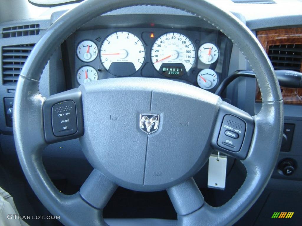 2006 Ram 1500 SLT Regular Cab 4x4 - Bright White / Medium Slate Gray photo #15