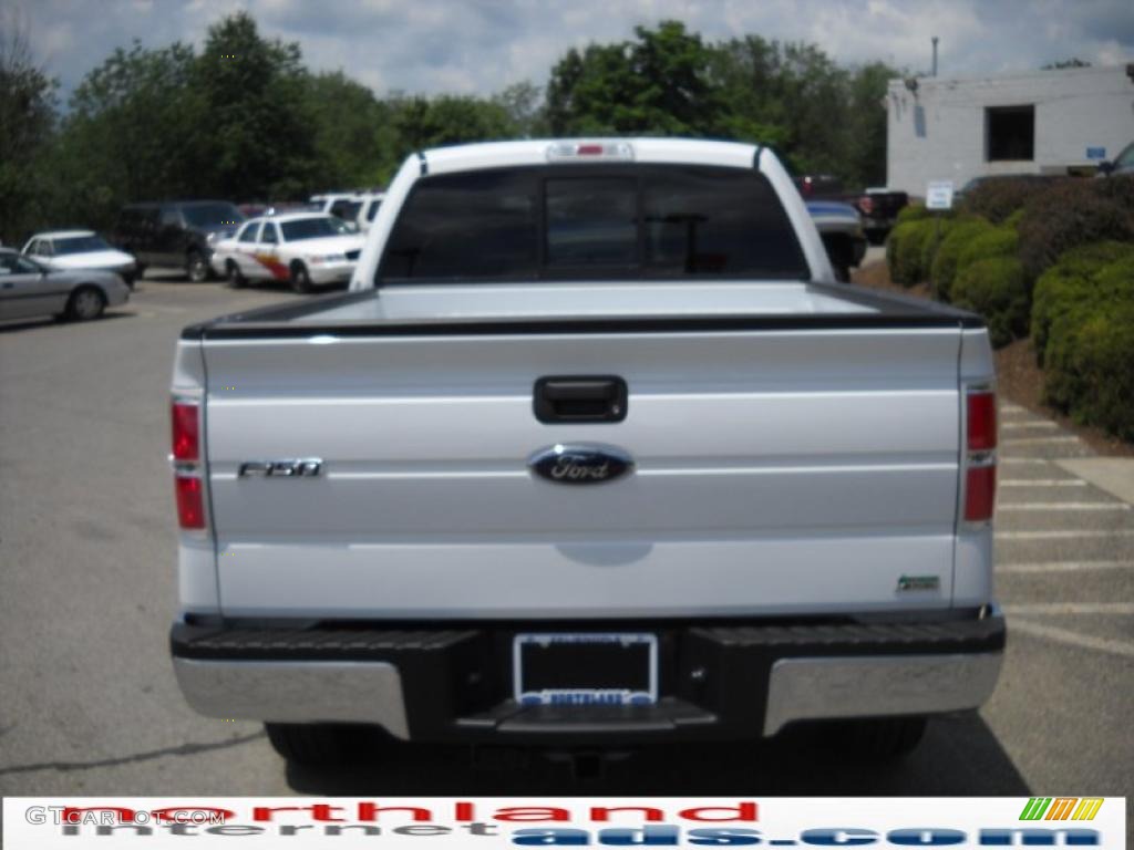 2010 F150 XLT SuperCrew 4x4 - Oxford White / Medium Stone photo #7