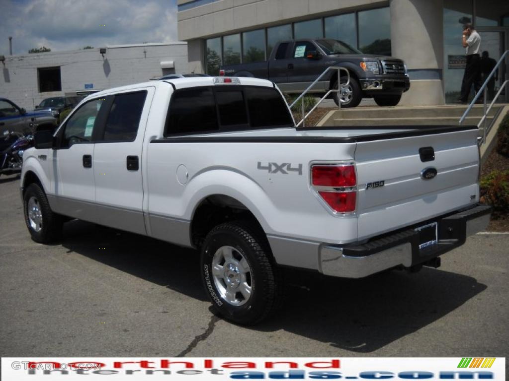 2010 F150 XLT SuperCrew 4x4 - Oxford White / Medium Stone photo #8