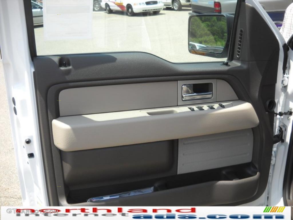 2010 F150 XLT SuperCrew 4x4 - Oxford White / Medium Stone photo #9