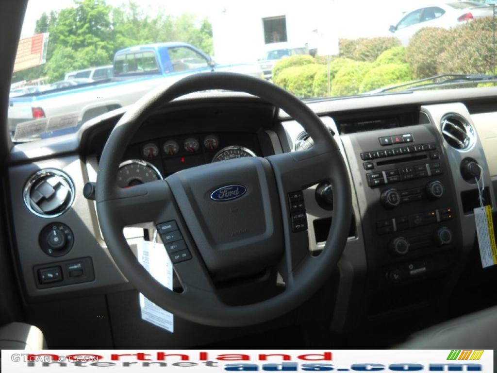 2010 F150 XLT SuperCrew 4x4 - Oxford White / Medium Stone photo #14
