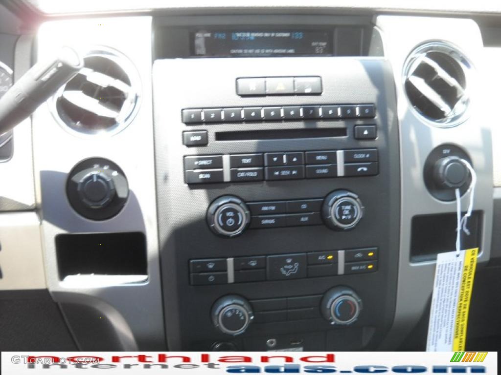 2010 F150 XLT SuperCrew 4x4 - Oxford White / Medium Stone photo #18