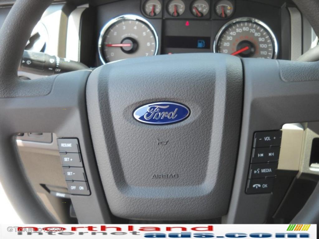 2010 F150 XLT SuperCrew 4x4 - Oxford White / Medium Stone photo #19