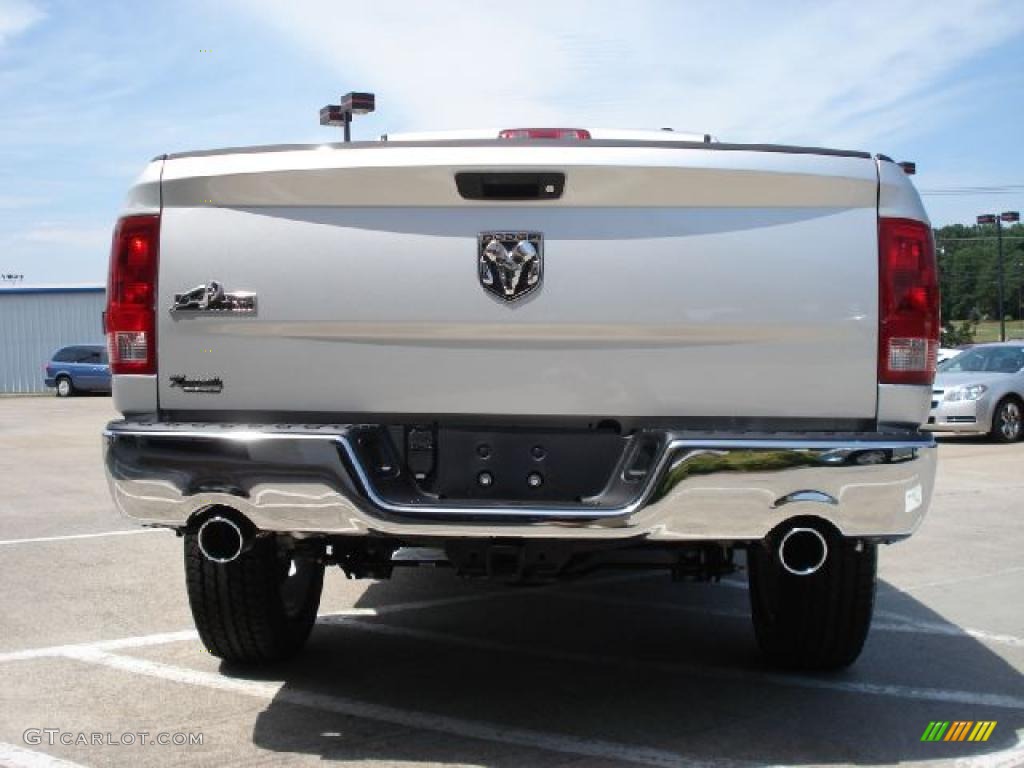 2010 Ram 1500 Big Horn Quad Cab - Bright Silver Metallic / Dark Slate/Medium Graystone photo #4