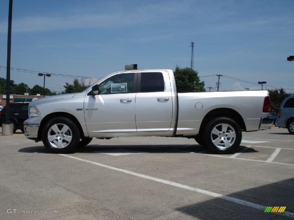 2010 Ram 1500 Big Horn Quad Cab - Bright Silver Metallic / Dark Slate/Medium Graystone photo #6