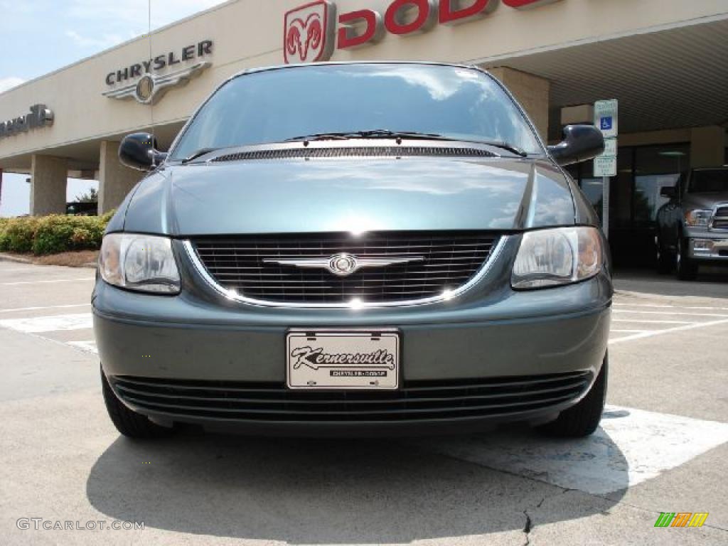 2003 Town & Country LX - Onyx Green Pearl / Taupe photo #8