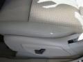 Stone White - Grand Cherokee Laredo Photo No. 16