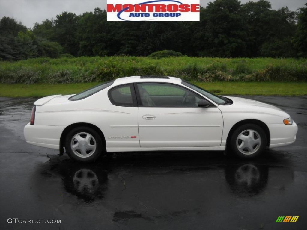 White Chevrolet Monte Carlo