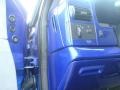 2005 True Blue Metallic Ford F350 Super Duty XLT Crew Cab 4x4  photo #48