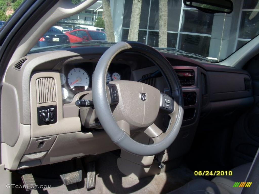 2004 Ram 1500 Laramie Quad Cab - Graphite Metallic / Dark Slate Gray photo #9