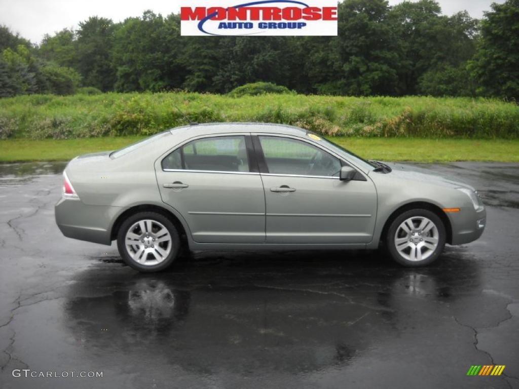 Moss Green Metallic Ford Fusion