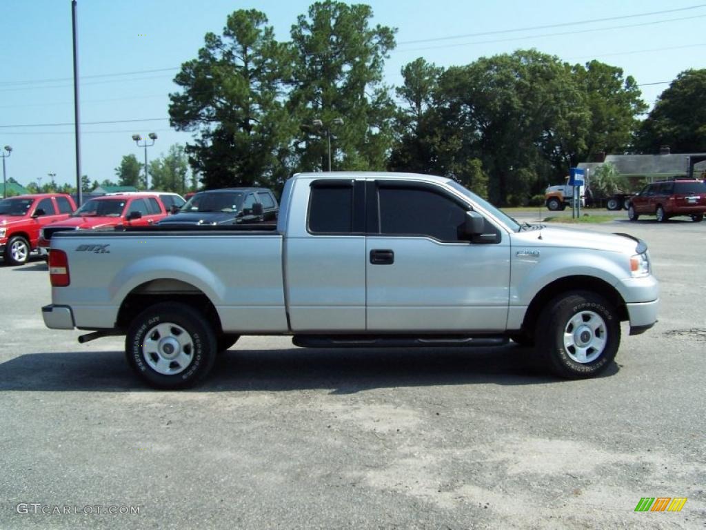 2004 F150 STX SuperCab 4x4 - Silver Metallic / Dark Flint photo #3