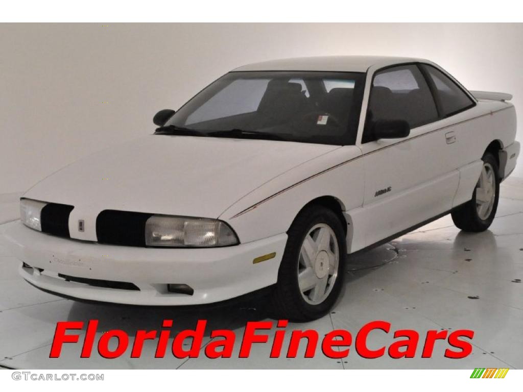 1992 Achieva S Coupe - Bright White / Dark Red photo #1