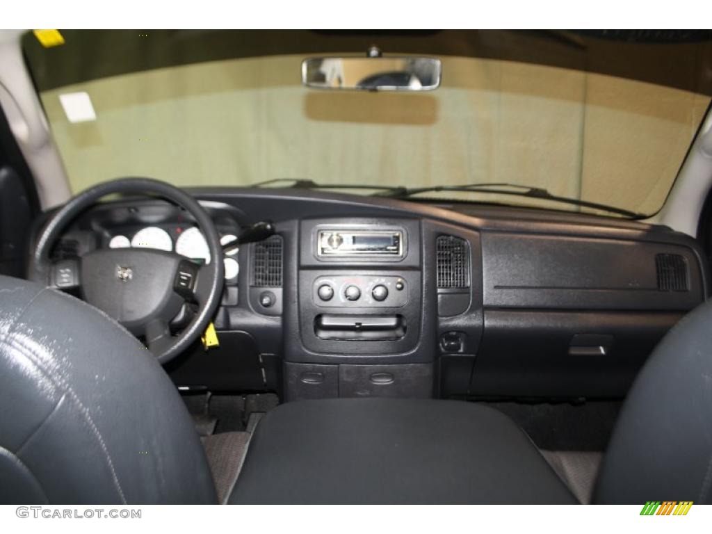 2005 Ram 1500 SLT Quad Cab - Mineral Gray Metallic / Dark Slate Gray photo #26