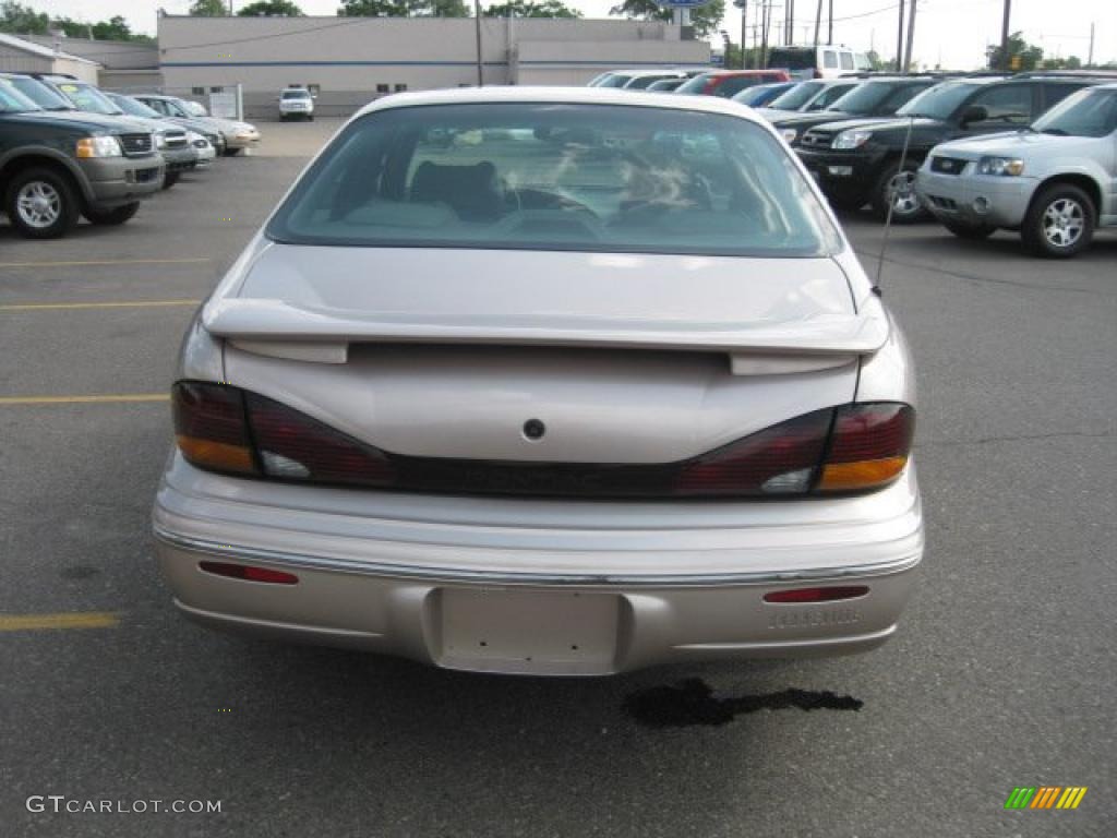 1998 Bonneville SE - Silvermist Metallic / Taupe photo #4