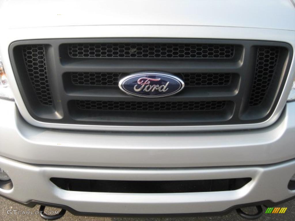 2008 F150 STX SuperCab 4x4 - Silver Metallic / Medium/Dark Flint photo #13