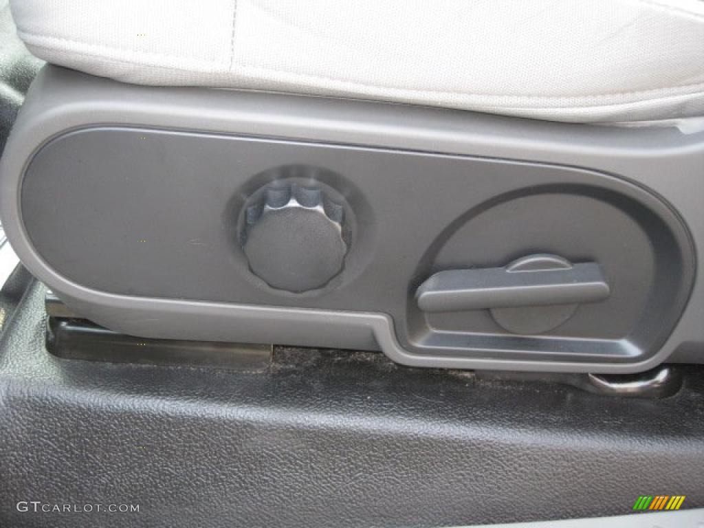 2008 F150 STX SuperCab 4x4 - Silver Metallic / Medium/Dark Flint photo #25