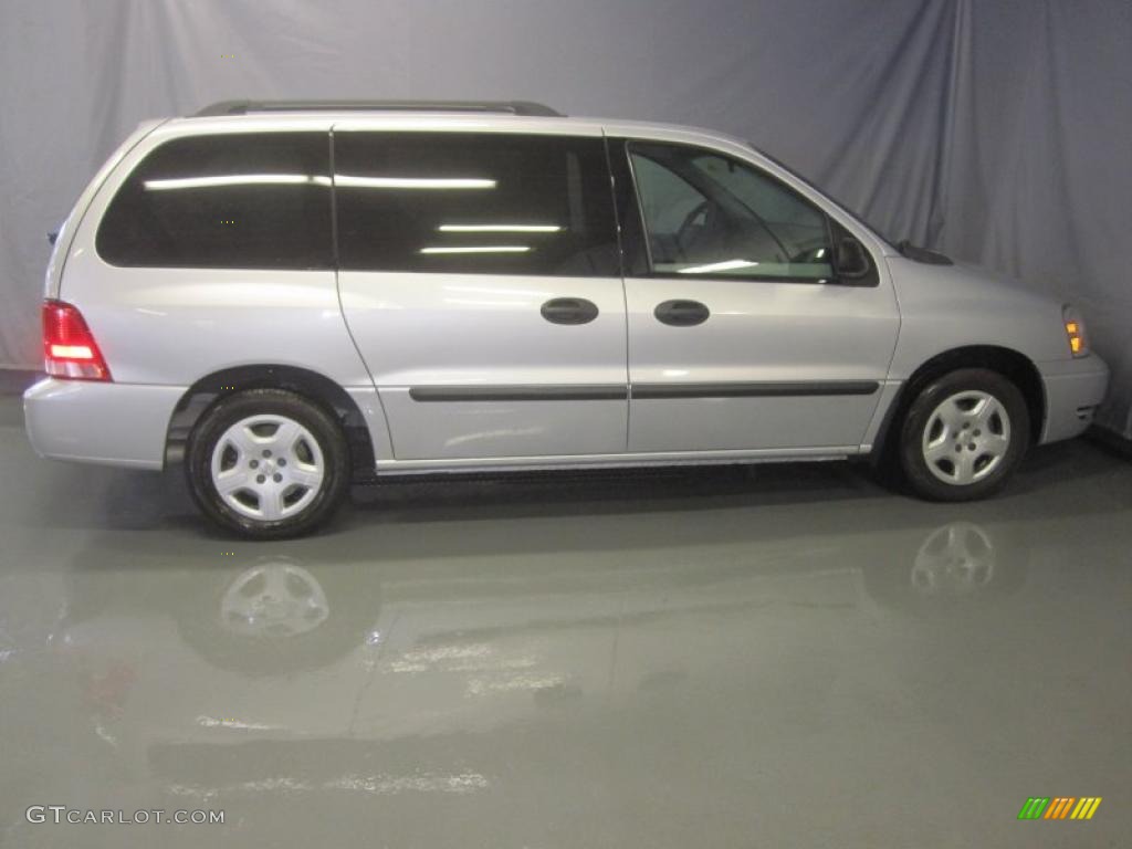 2007 Freestar SE - Silver Frost Metallic / Flint Gray photo #5