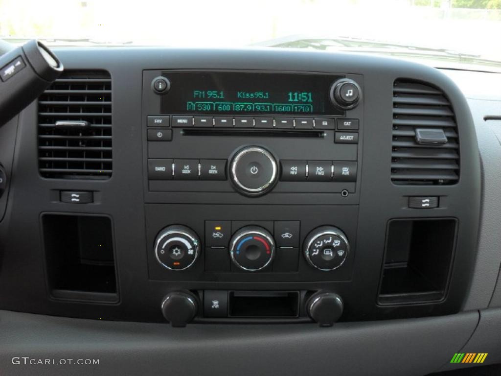 2010 Silverado 1500 Regular Cab - Black / Dark Titanium photo #10