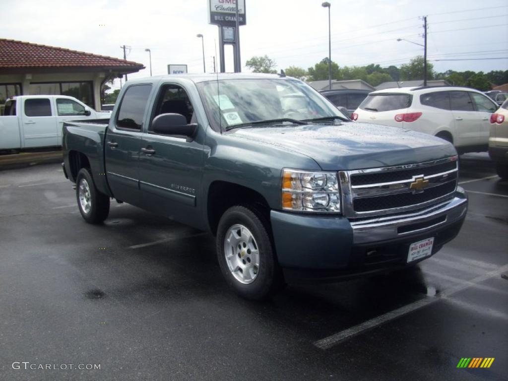 2010 Silverado 1500 LT Crew Cab - Blue Granite Metallic / Ebony photo #11