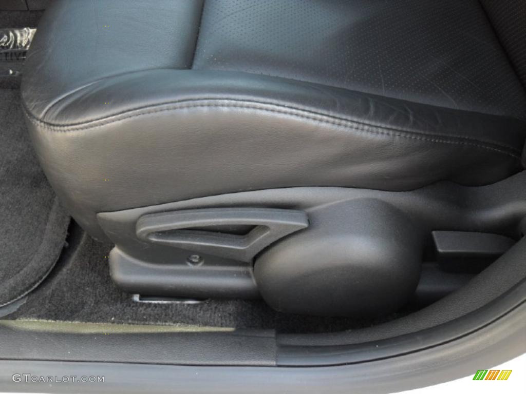 2010 Cobalt LT Sedan - Summit White / Ebony photo #8