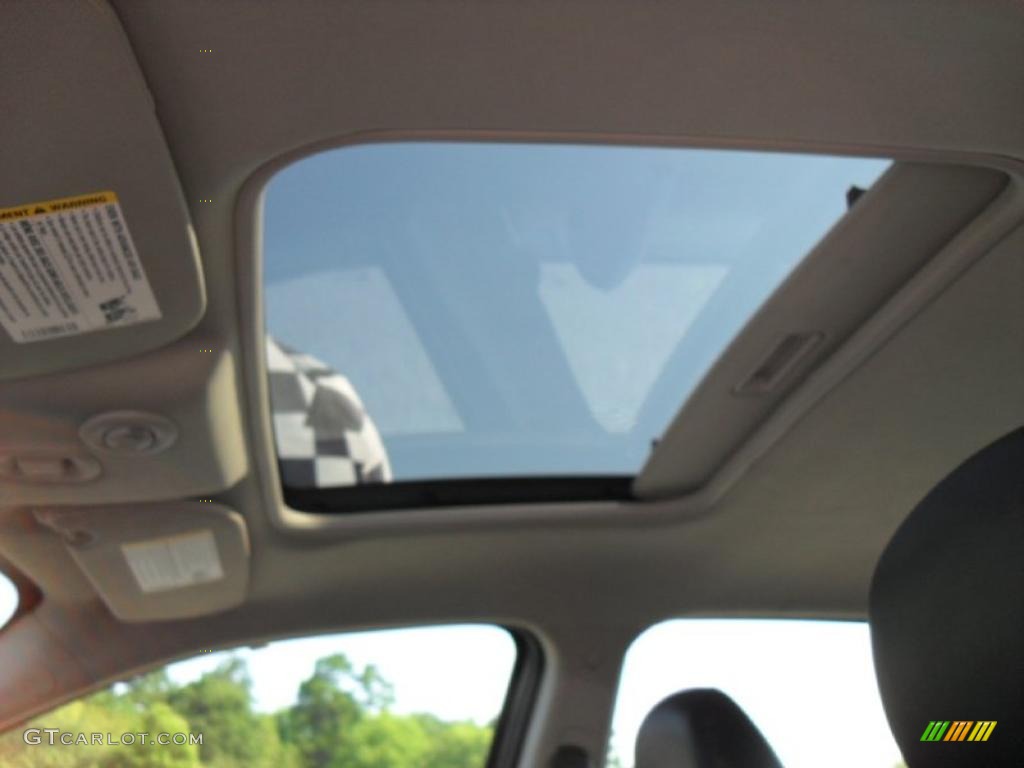 2010 Cobalt LT Sedan - Summit White / Ebony photo #10