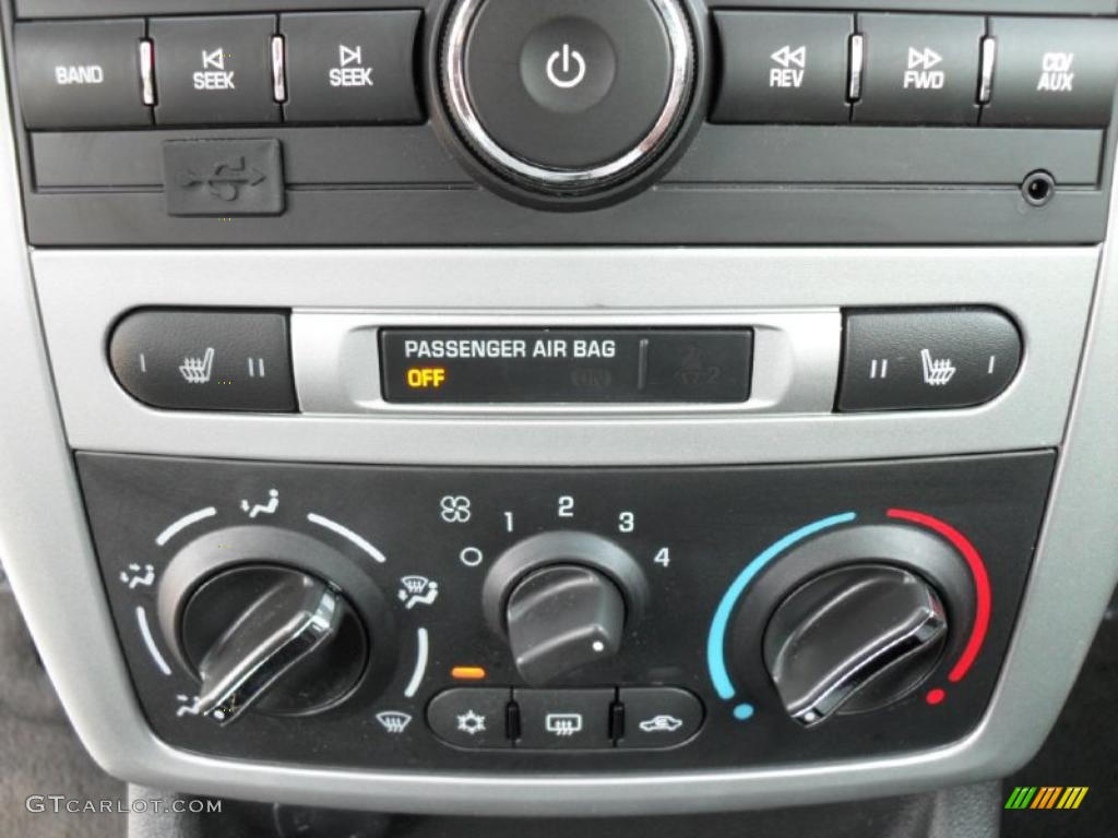 2010 Cobalt LT Sedan - Summit White / Ebony photo #12