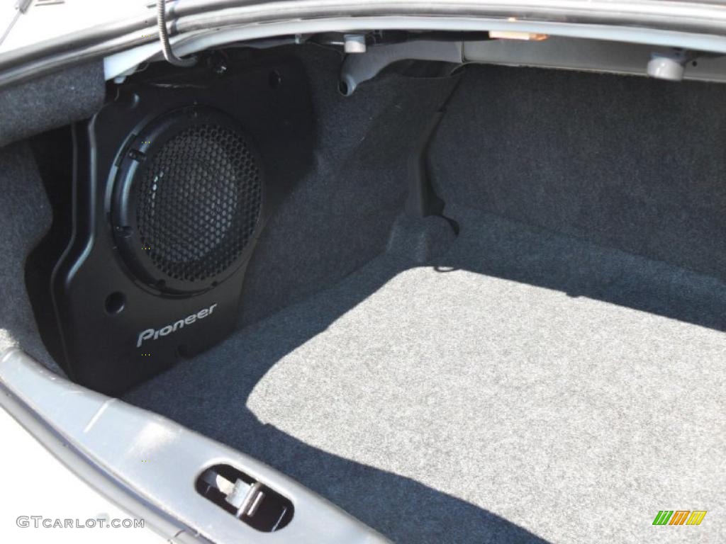 2010 Cobalt LT Sedan - Summit White / Ebony photo #17