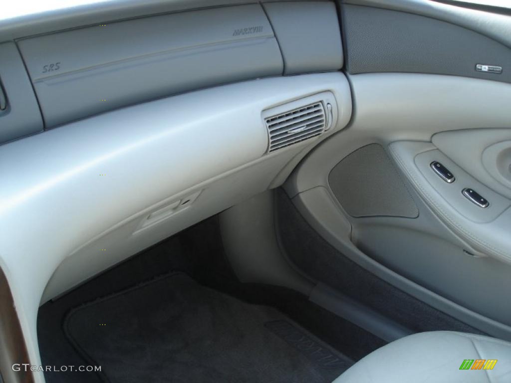 1998 Mark VIII  - Deep Evergreen Metallic / Light Graphite photo #16