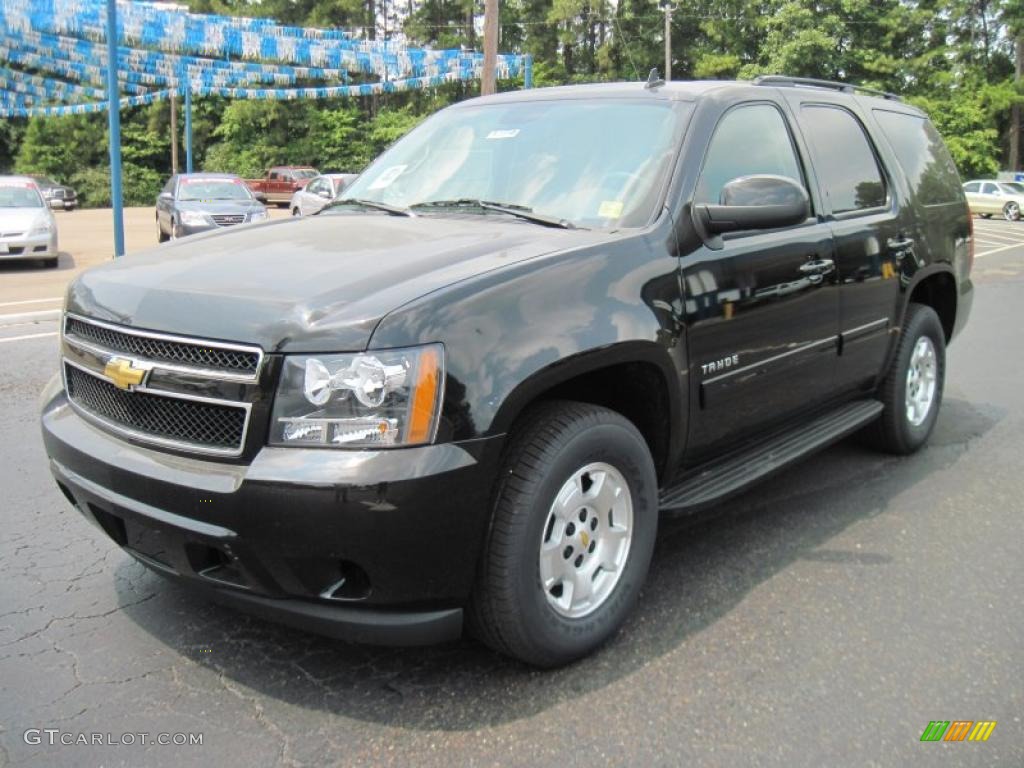 2010 Tahoe LS - Black / Ebony photo #3