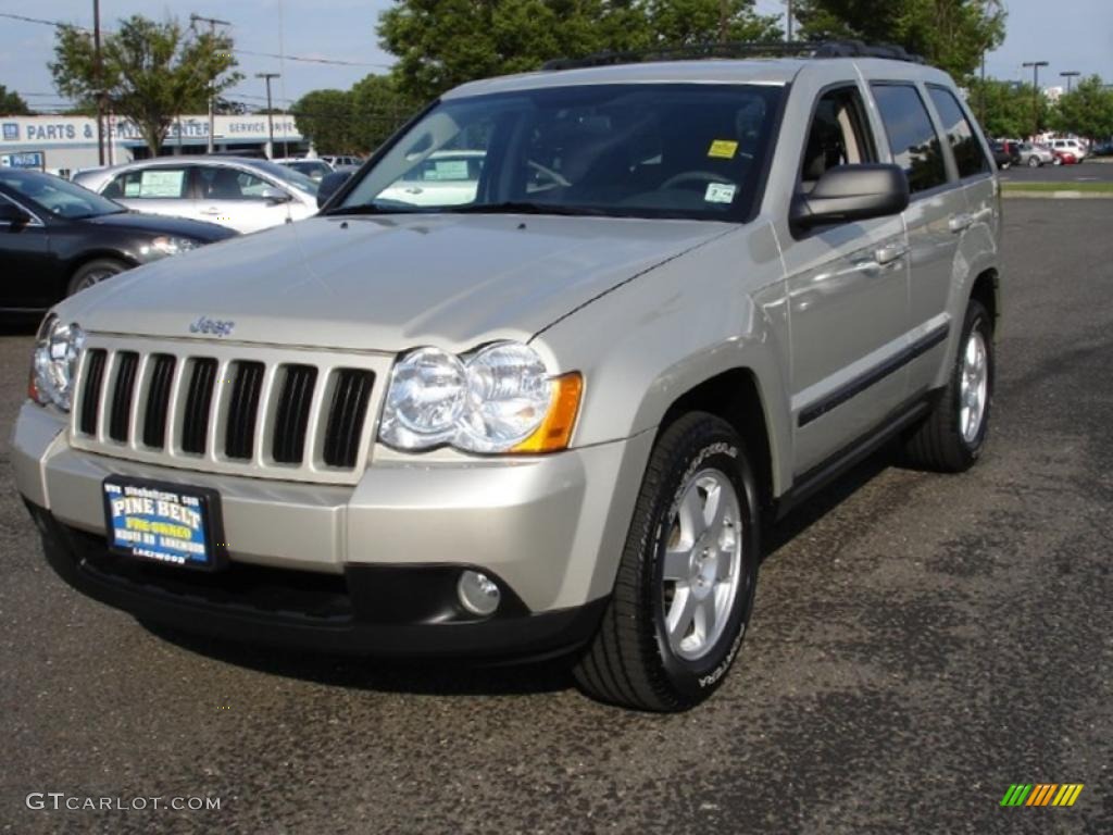 2008 Grand Cherokee Laredo 4x4 - Light Graystone Pearl / Dark Slate Gray photo #1