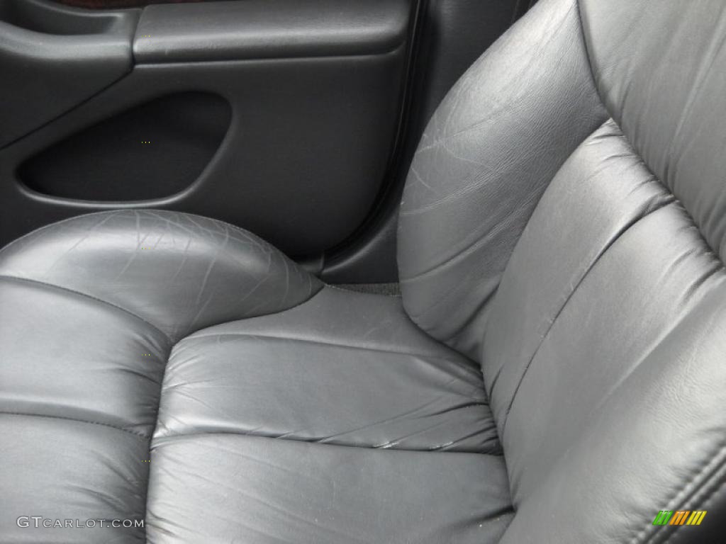 2000 Cirrus LXi - Bright Silver Metallic / Agate Black photo #23