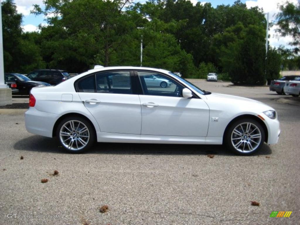2011 3 Series 335i xDrive Sedan - Alpine White / Black Dakota Leather photo #6